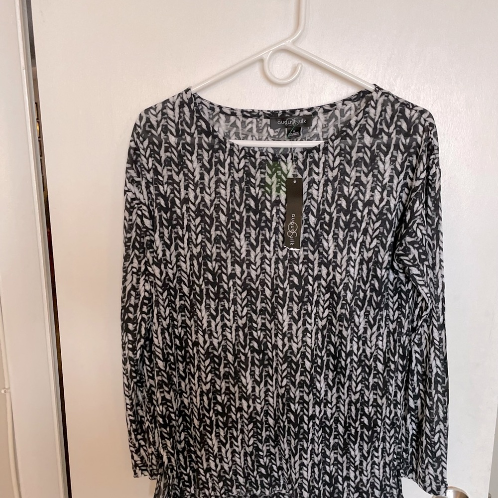 August Silk Lightweight Scoop Neck Top - Size S - Picture 3 of 12